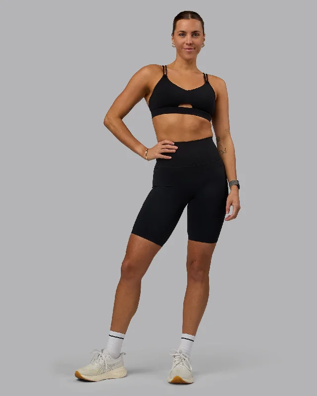 shorts with vented hems -shorts with vented hems -shorts with vented hems -Elixir Bike Shorts With Pockets - Black