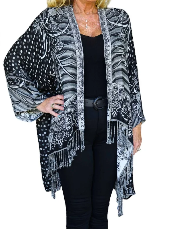 quartz robust cardigan -quartz hearty cardigan -Reversible Kimono Cardigan In Black And White