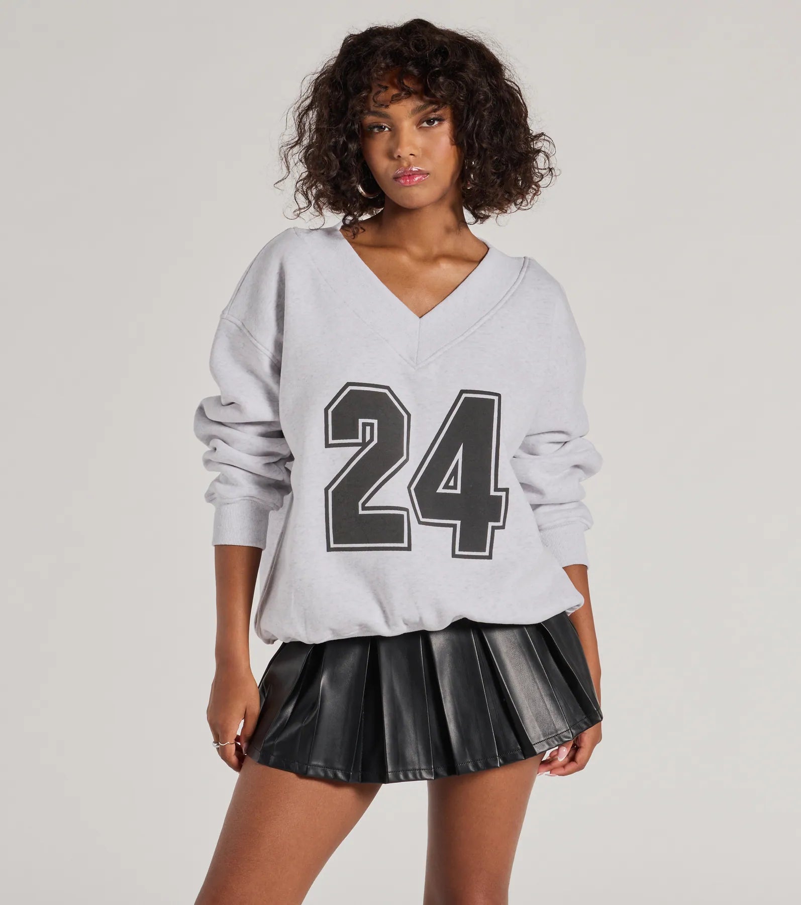 all-fit cozy pullover sweater -24 Graphic Oversized Pullover Sweatshirt