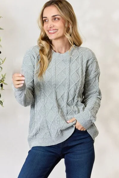 sleek shine pullover sweater -Cable Knit Round Neck Sweater